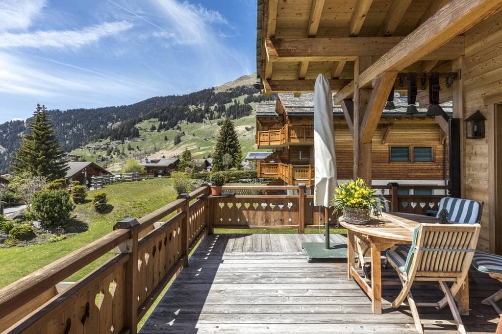 Detached 4 Bedroom House In Verbier Switzerland Porch